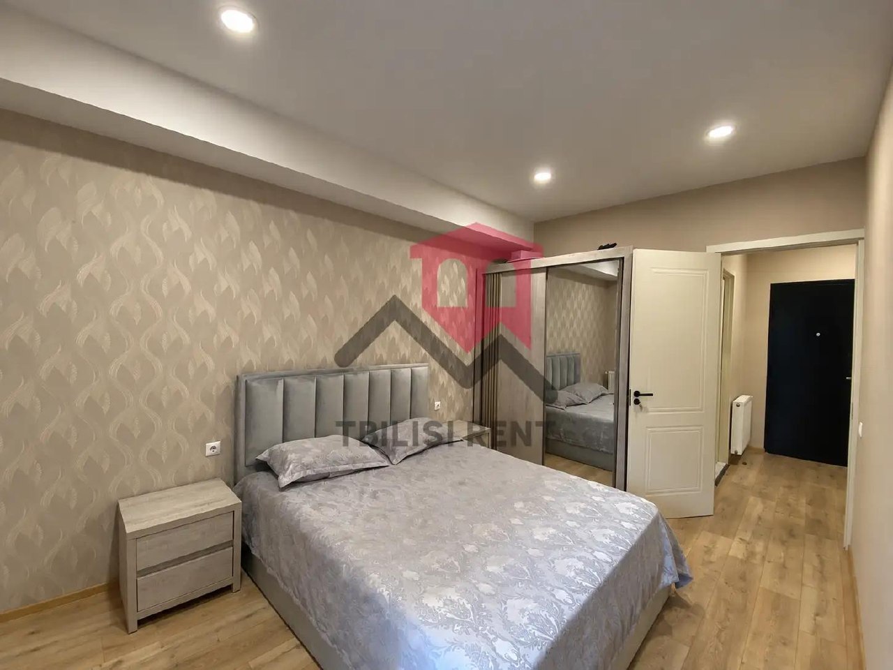 Sunny 1-Bedroom Apartment Near Lisi Lake photo 6 of 8