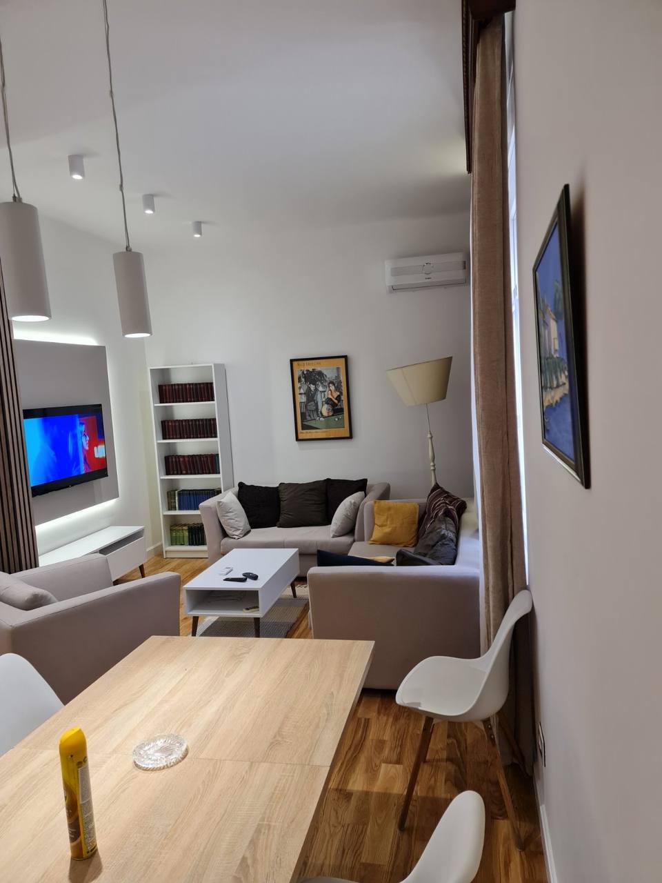 One-Bedroom Apartment in Vračar photo 1 of 8
