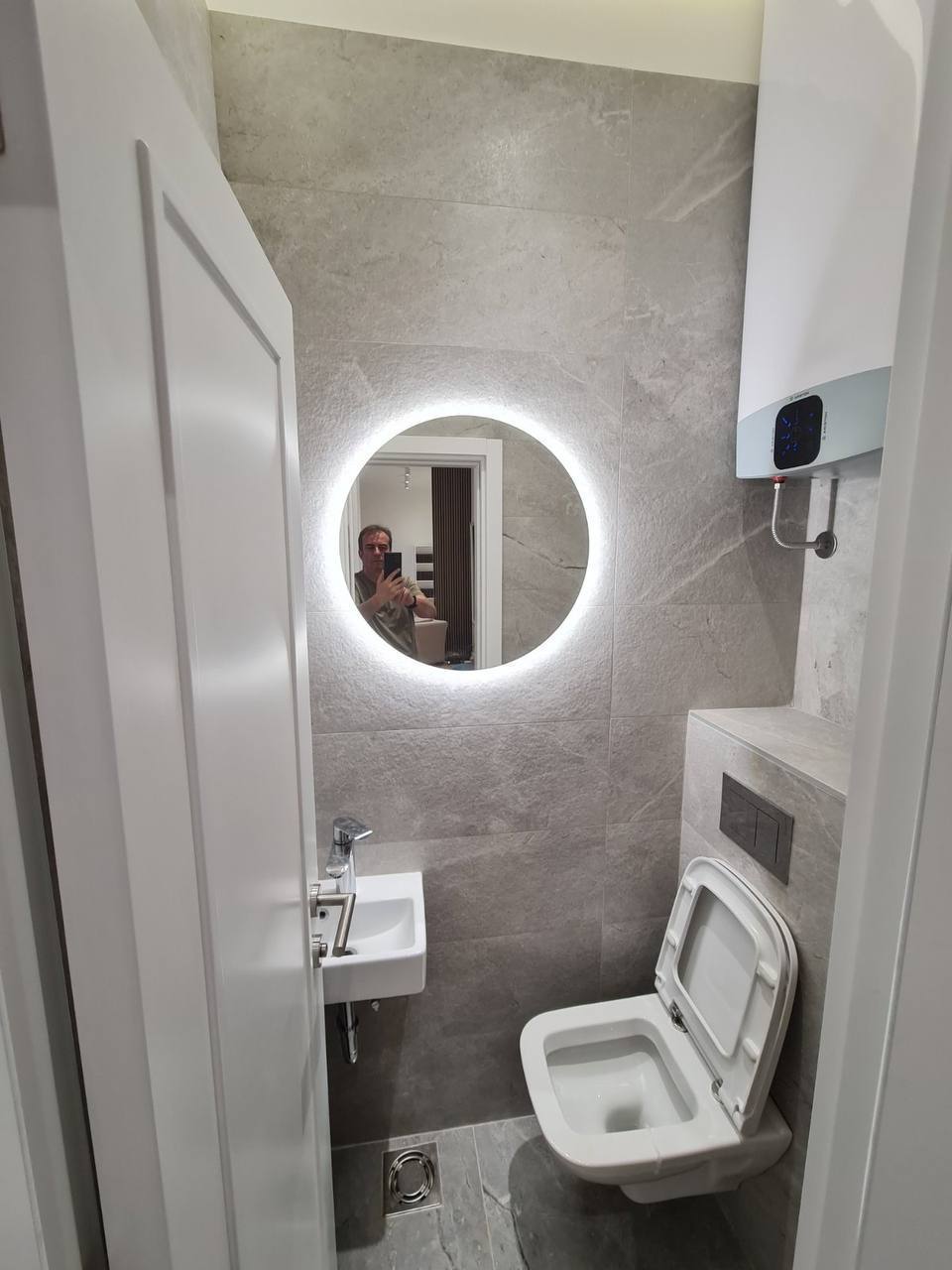 One-Bedroom Apartment in Vračar photo 5 of 8