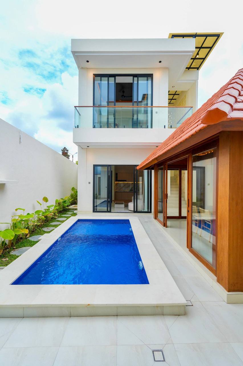 New 3-Bedroom Villa in Pererenan photo 1 of 7