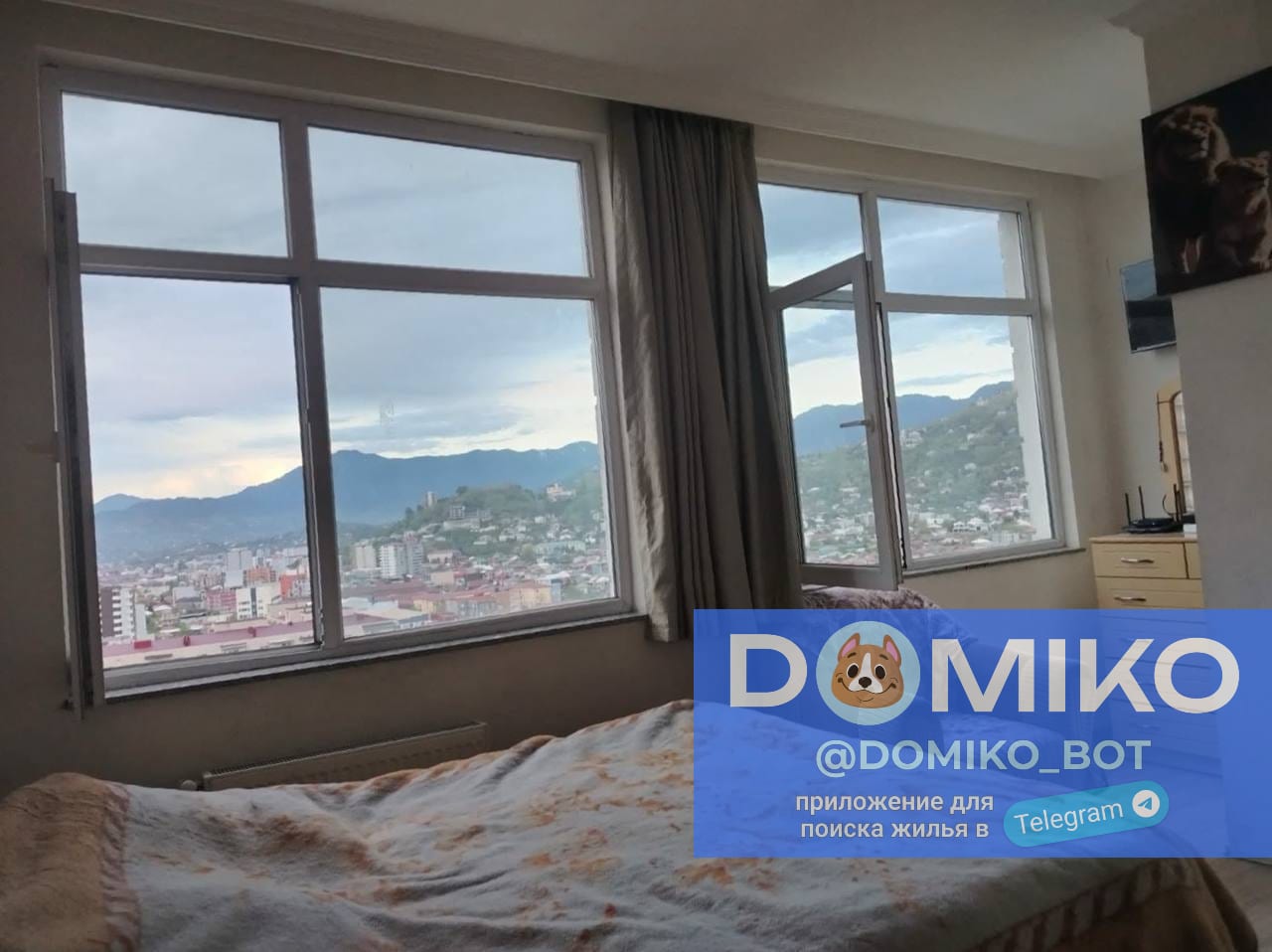 3-Bedroom Apartment with Mountain View photo 1 of 1