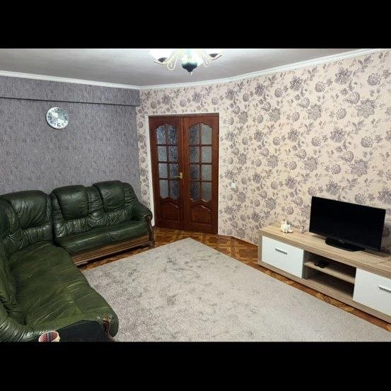 Трёхкомнатная квартира в центре Кишинёва photo 3 of 8