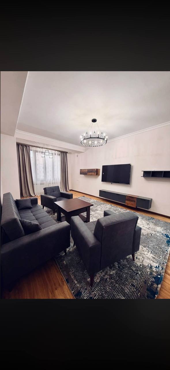 Furnished 3-Bedroom Apartment in Arabkir photo 1 of 7