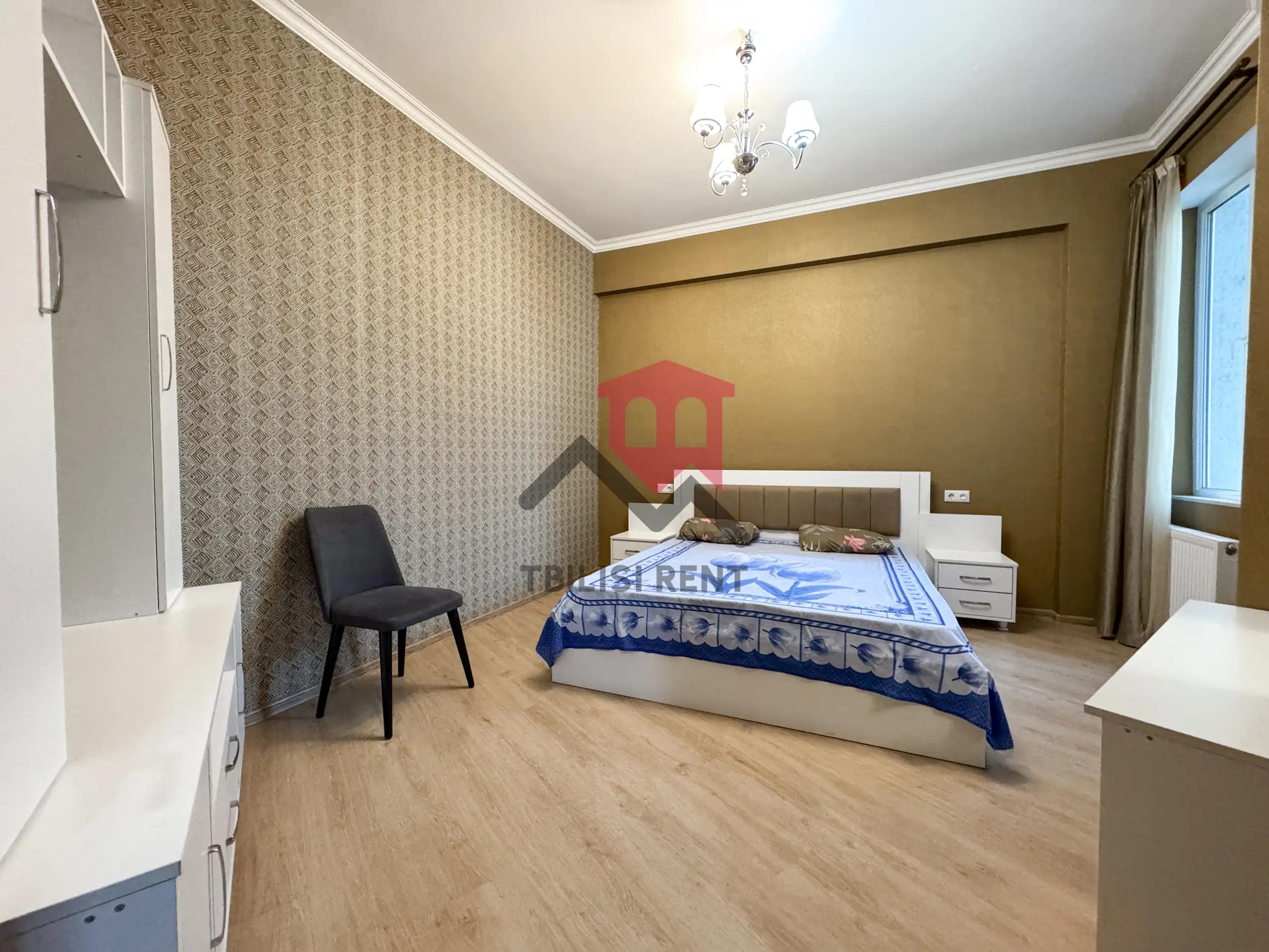 Spacious 3-Bedroom Apartment in Saburtalo photo 5 of 8