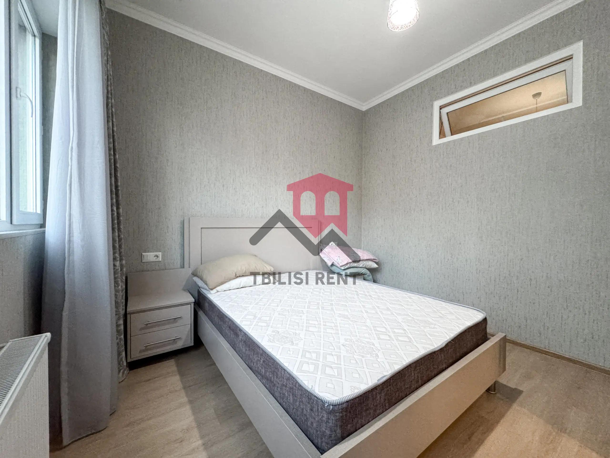 Spacious 3-Bedroom Apartment in Saburtalo photo 7 of 8