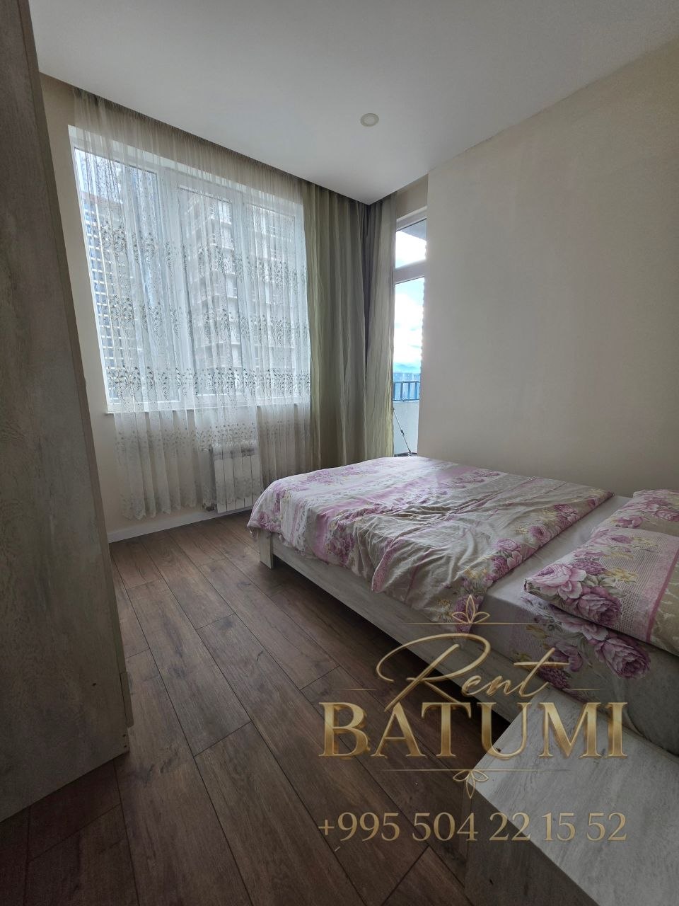 3-Bedroom Apartment on Sherif Khimshiashvili Street photo 3 of 6