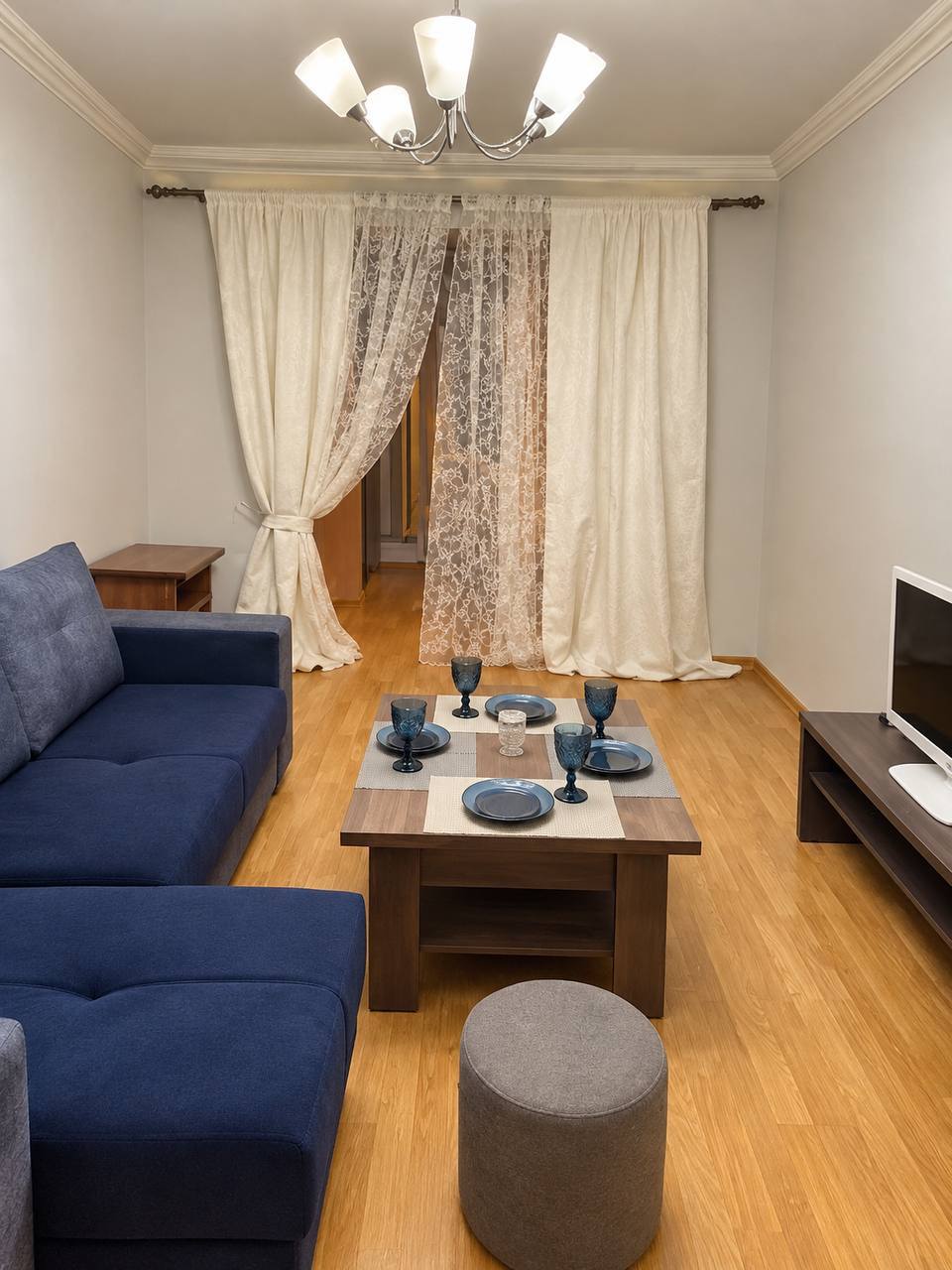 Furnished 2-Room Apartment in Arabkir photo 2 of 8
