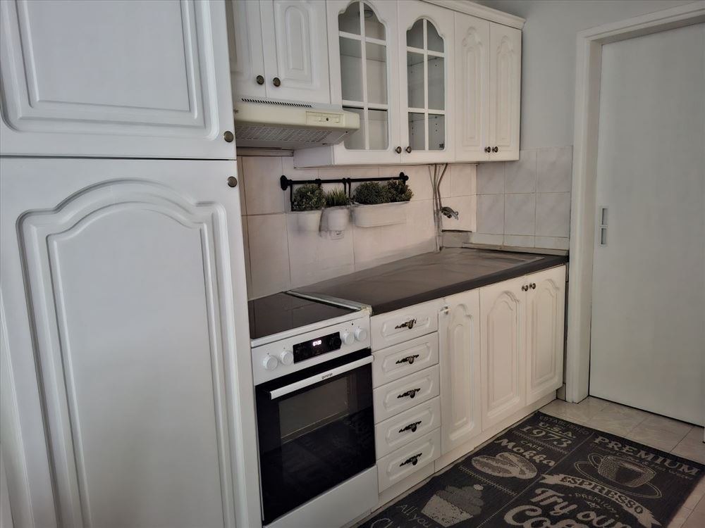 2-Bedroom Apartment in Zemun photo 2 of 8