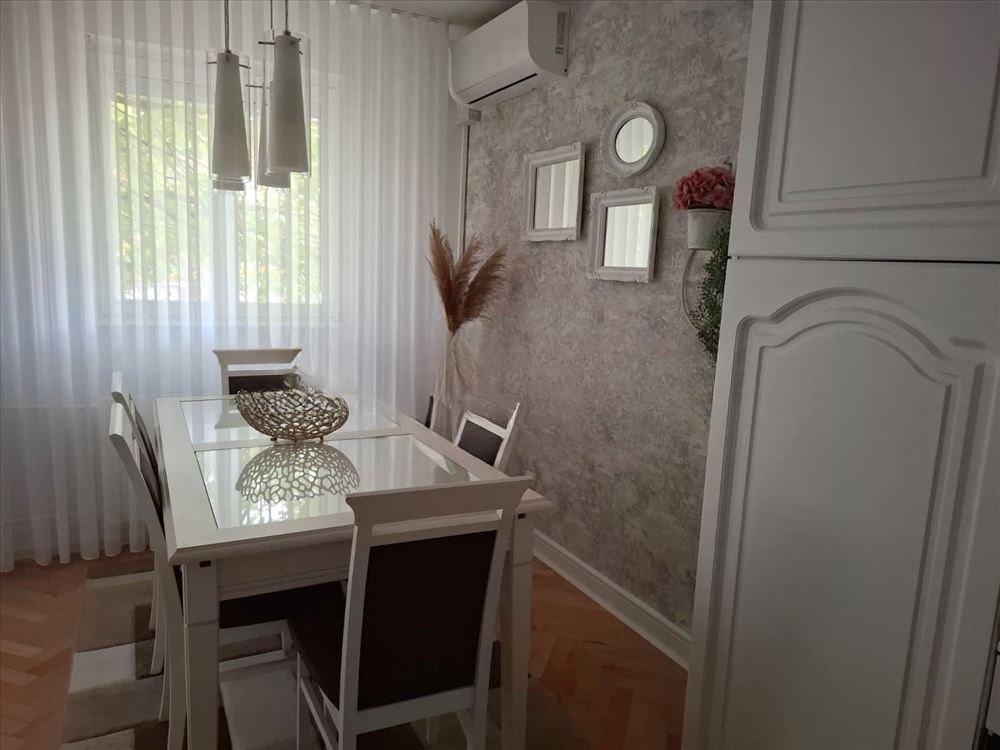 2-Bedroom Apartment in Zemun photo 8 of 8