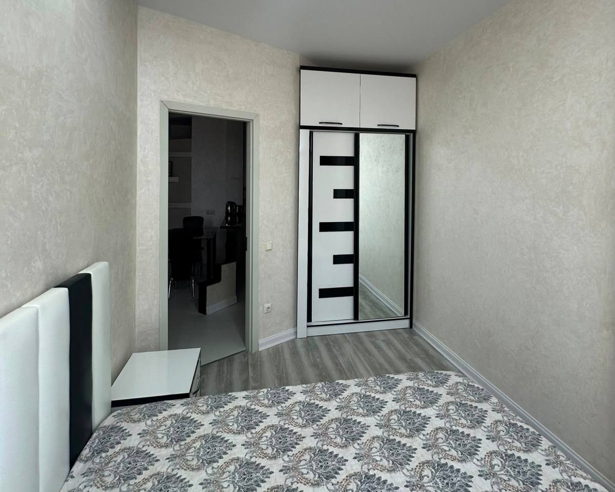 1-Bedroom Apartment on Chavchavadze Street photo 5 of 6