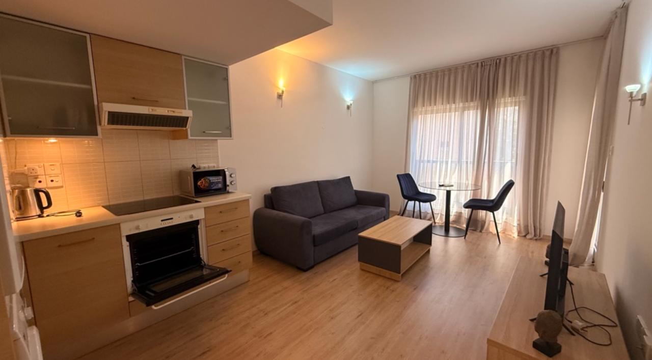 1-Bedroom Apartment in Agios Tychonas photo 5 of 8