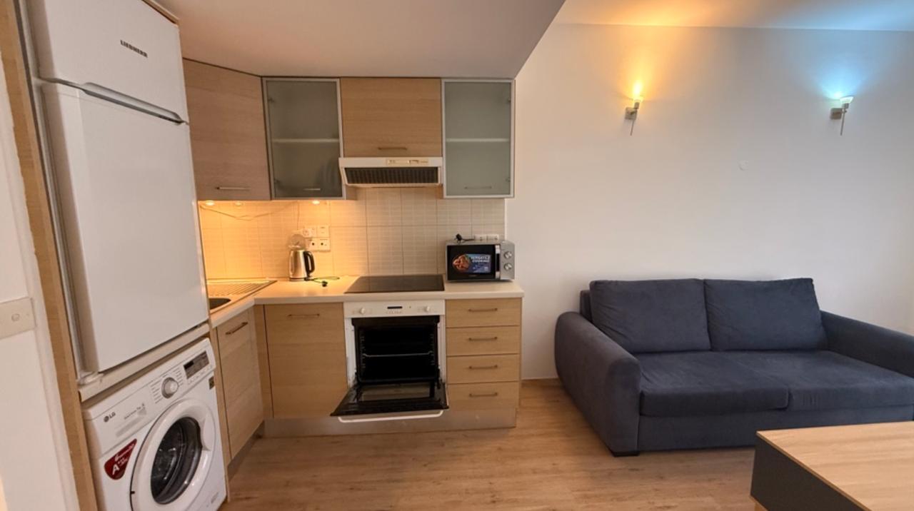 1-Bedroom Apartment in Agios Tychonas photo 6 of 8