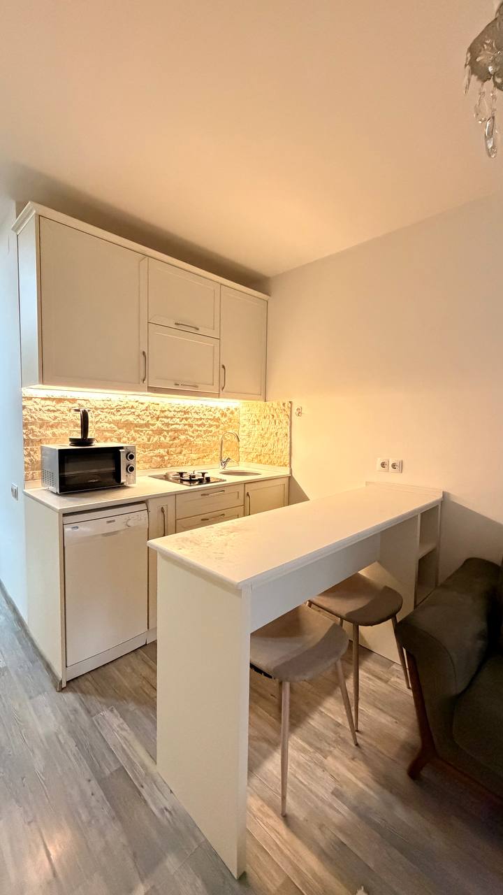 2-Bedroom Apartment on Sherif Khimshiashvili Street photo 2 of 8