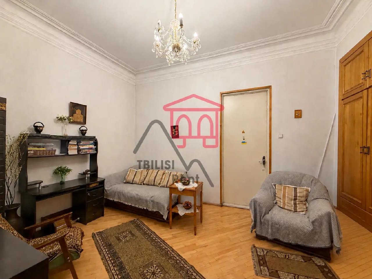 Cozy One-Bedroom Apartment in Mtatsminda photo 2 of 7