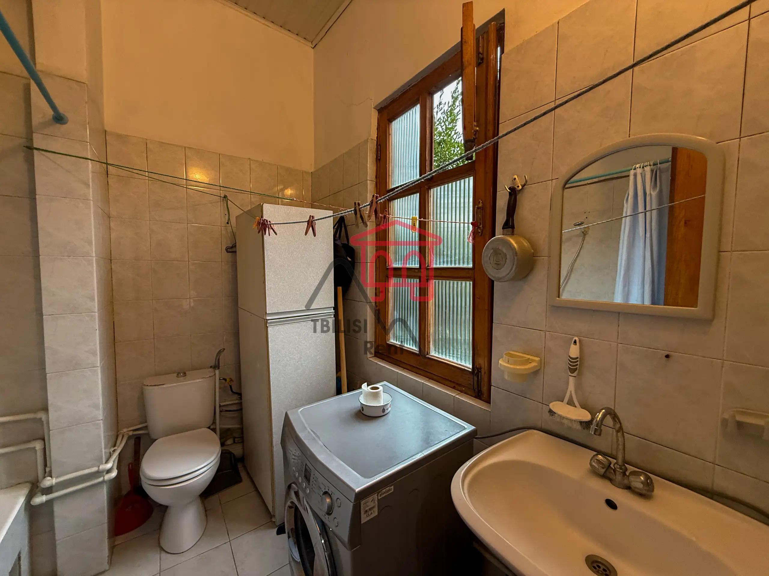 Cozy One-Bedroom Apartment in Mtatsminda photo 6 of 7