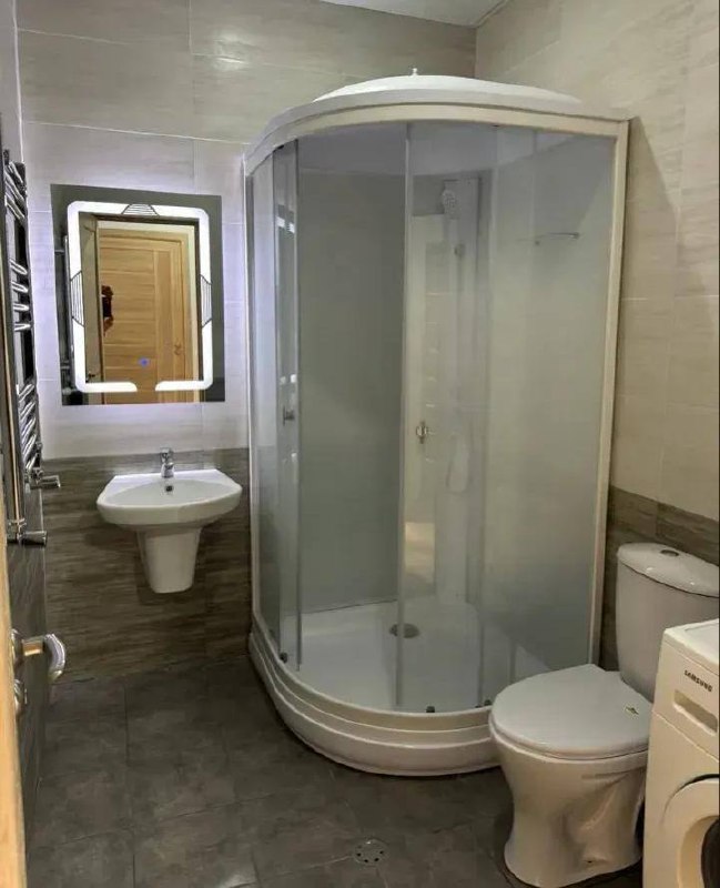 New-Build 2-Bedroom Apartment with Ararat View photo 7 of 8