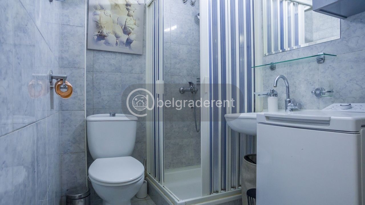 One-Bedroom Apartment in Neimar photo 8 of 8