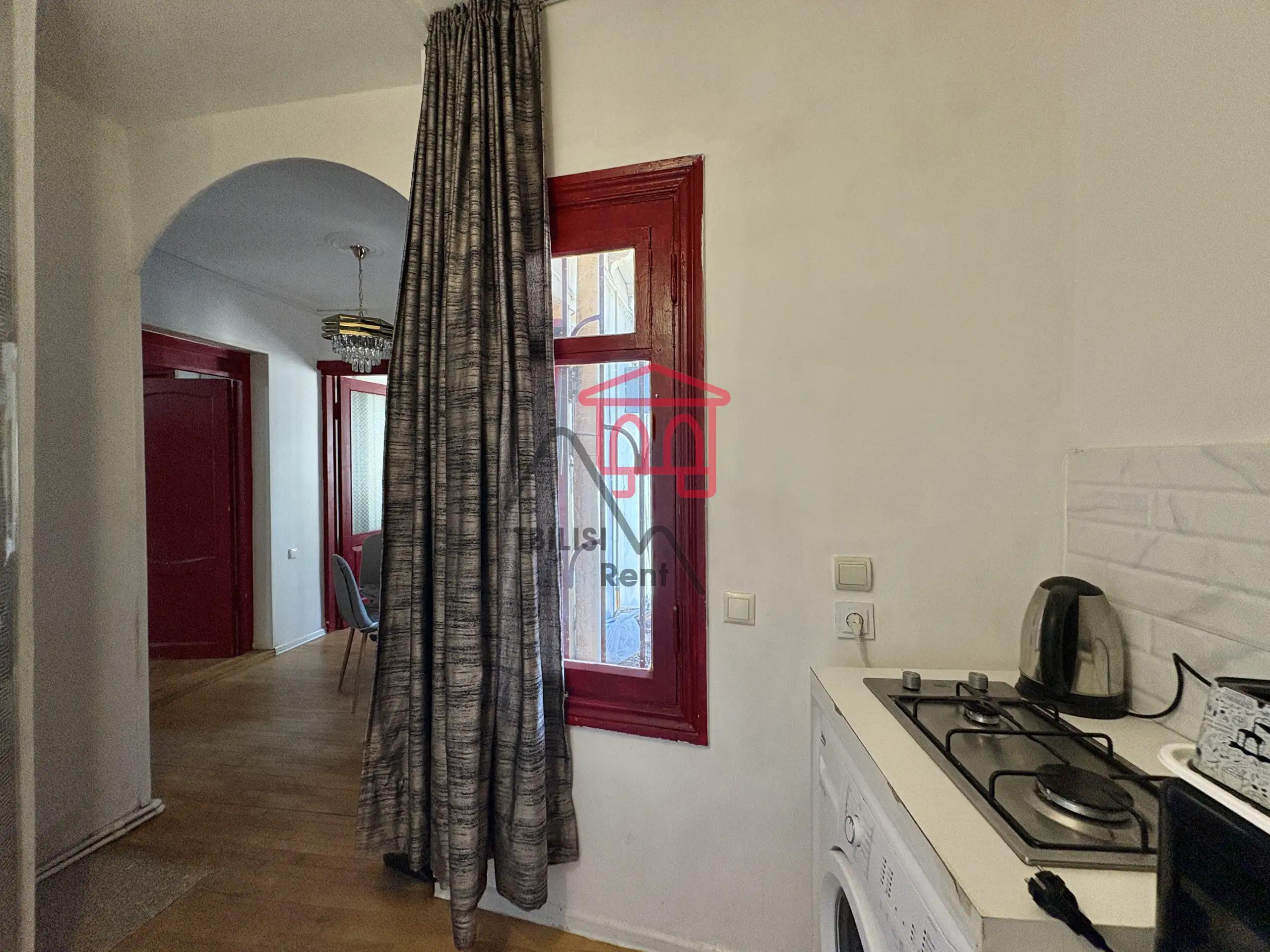 Apartment on Rustaveli Avenue photo 5 of 7
