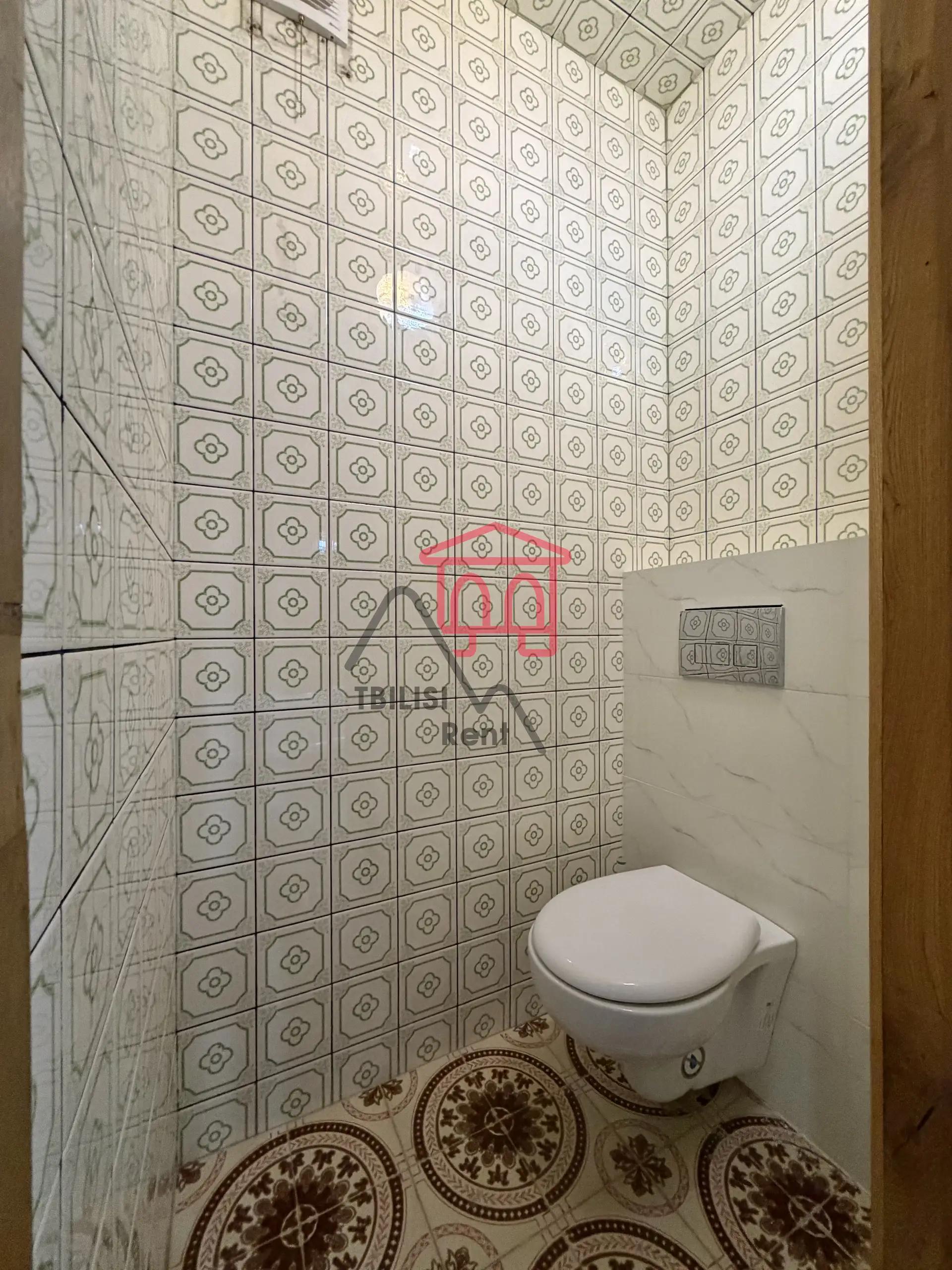 Bright Renovated 2-Bedroom Apartment in Saburtalo photo 8 of 8