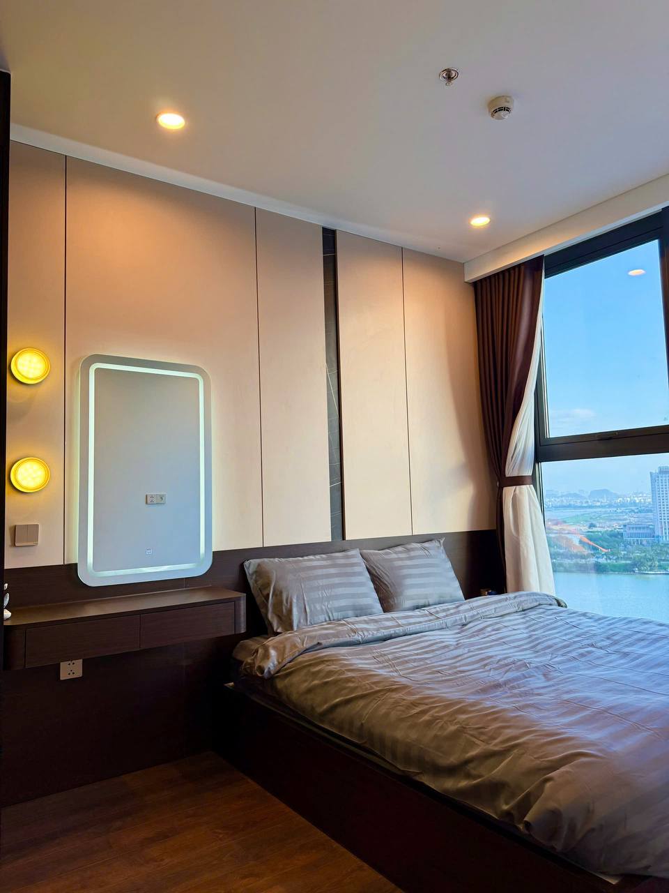 2-Bedroom Apartment at The Filmore photo 6 of 8