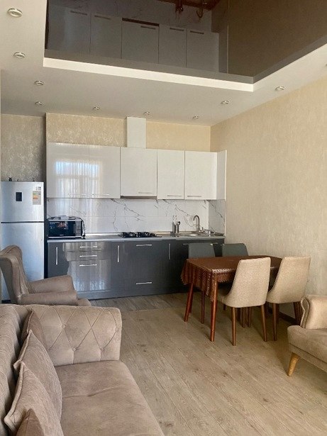 Bright 1-Bedroom Apartment in Wellhouse photo 3 of 8