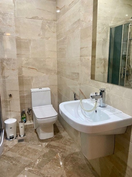 Bright 1-Bedroom Apartment in Wellhouse photo 6 of 8