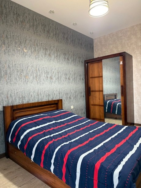Bright 1-Bedroom Apartment in Wellhouse photo 8 of 8