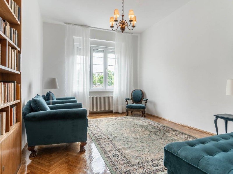 Квартира 105 м² на улице Влайковичева photo 1 of 5