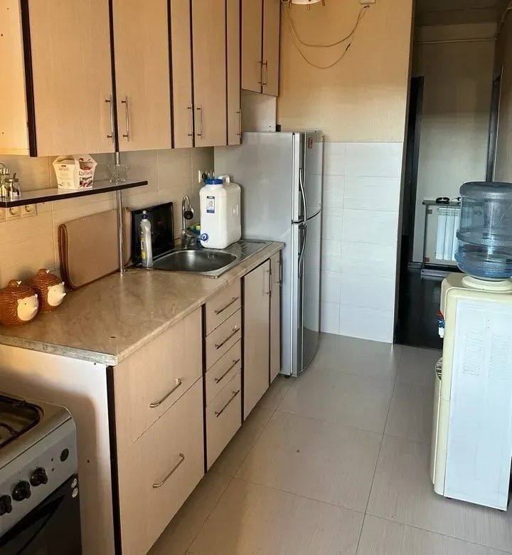 Furnished 4-Room Apartment in Kanaker-Zeytun photo 4 of 8