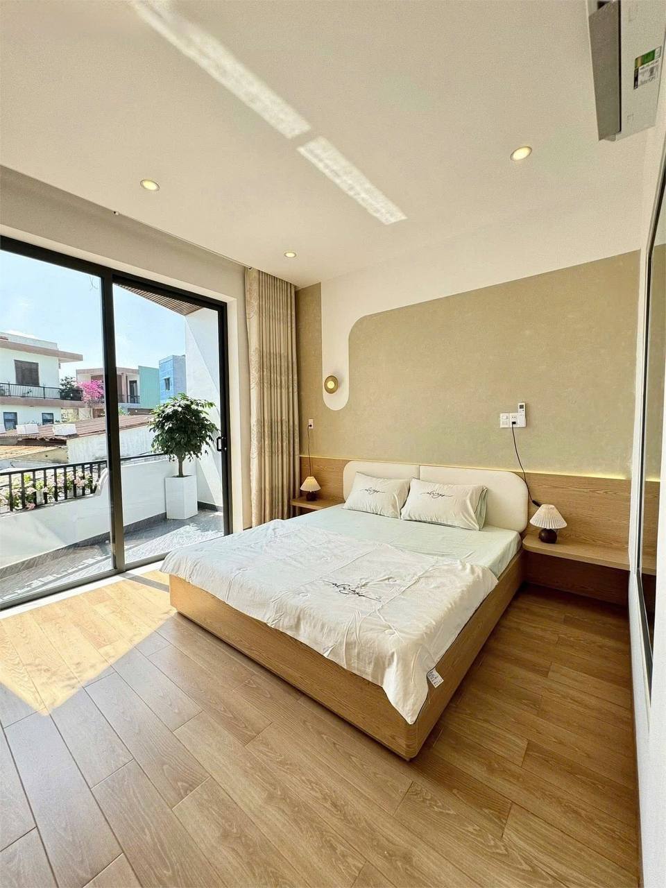 Three-Bedroom House in Hoa Khanh photo 7 of 8