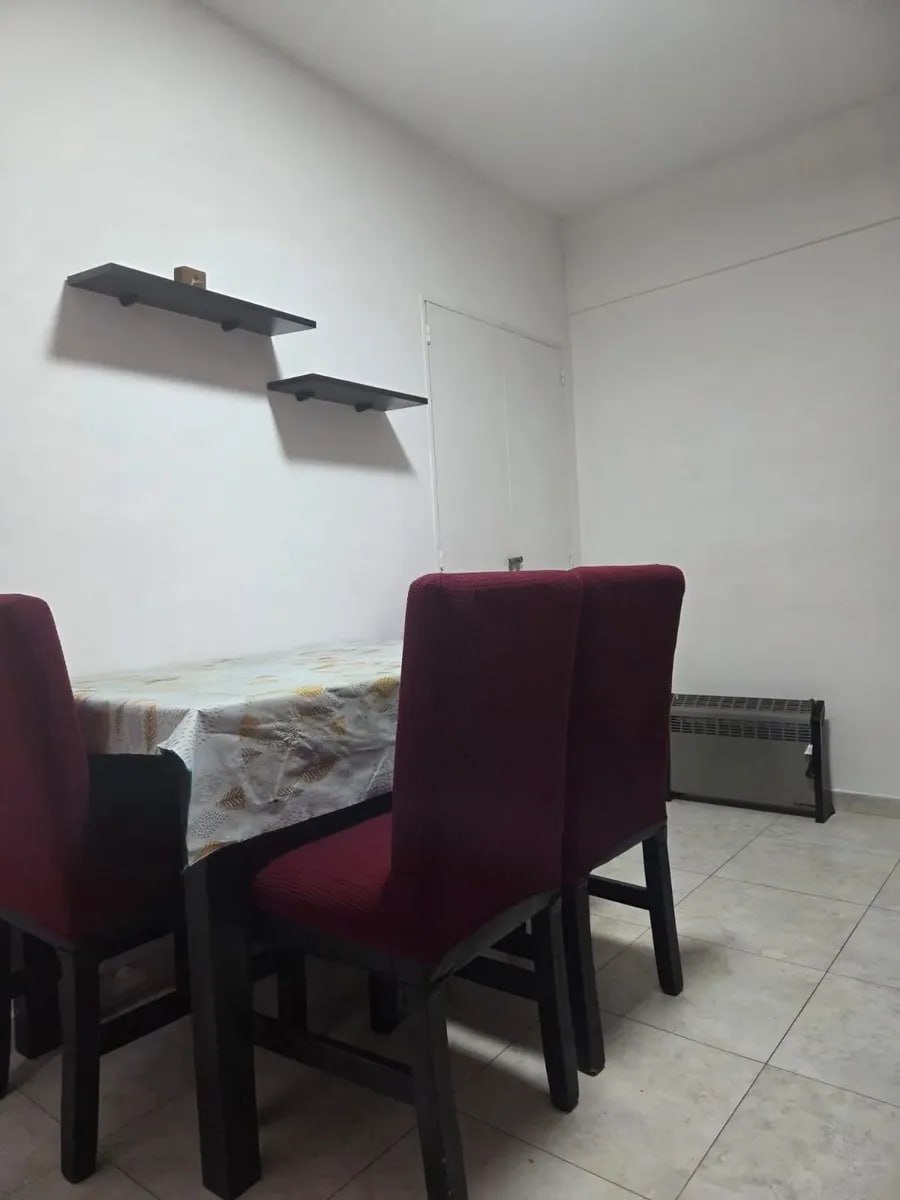 Furnished 1-Bedroom Apartment in Colegiales photo 4 of 8