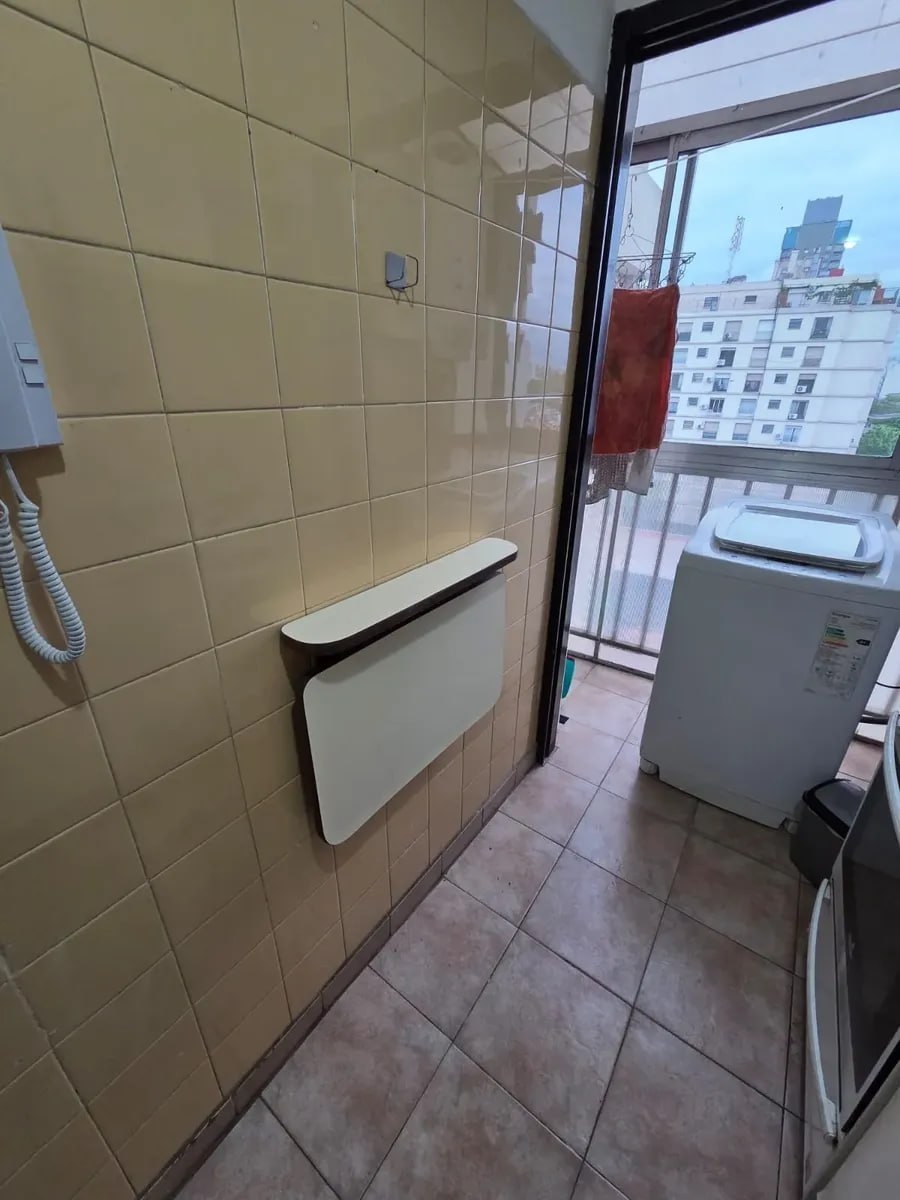 Furnished 1-Bedroom Apartment in Colegiales photo 8 of 8