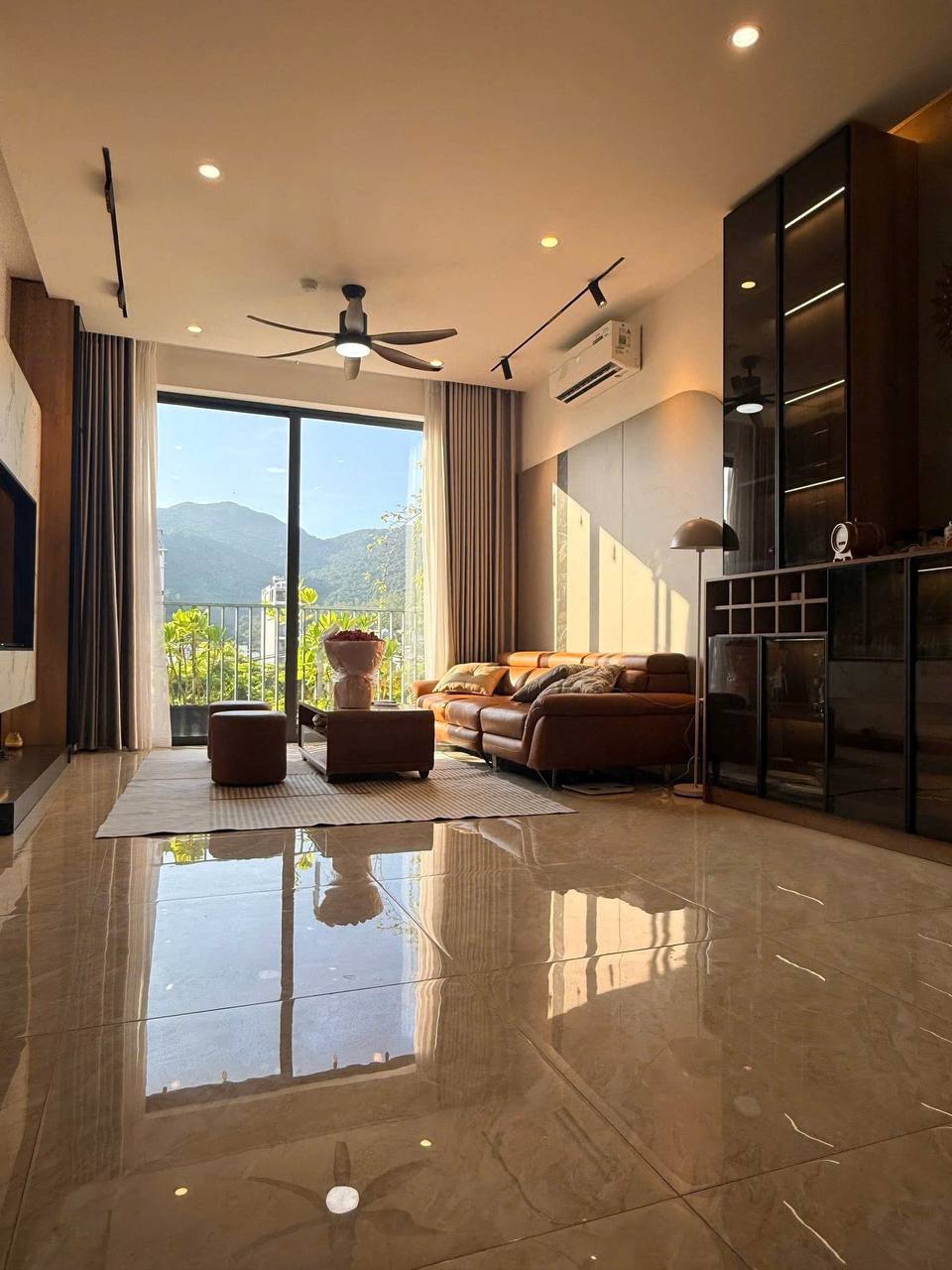 Luxury Penthouse Apartment in Son Tra photo 3 of 8
