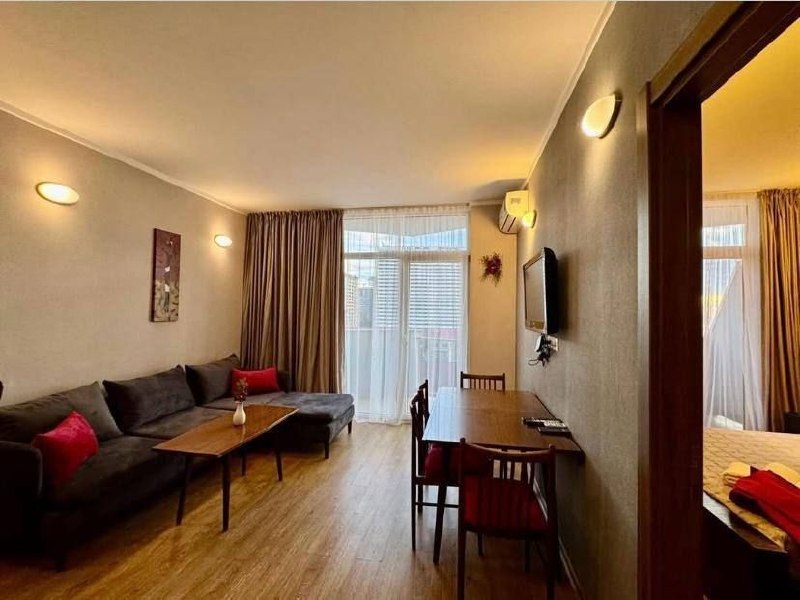 1-Bedroom Apartment with Balcony photo 1 of 6