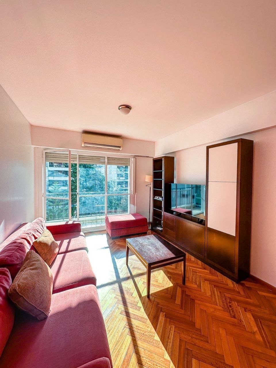 Furnished 3-Bedroom Apartment in Palermo photo 1 of 8