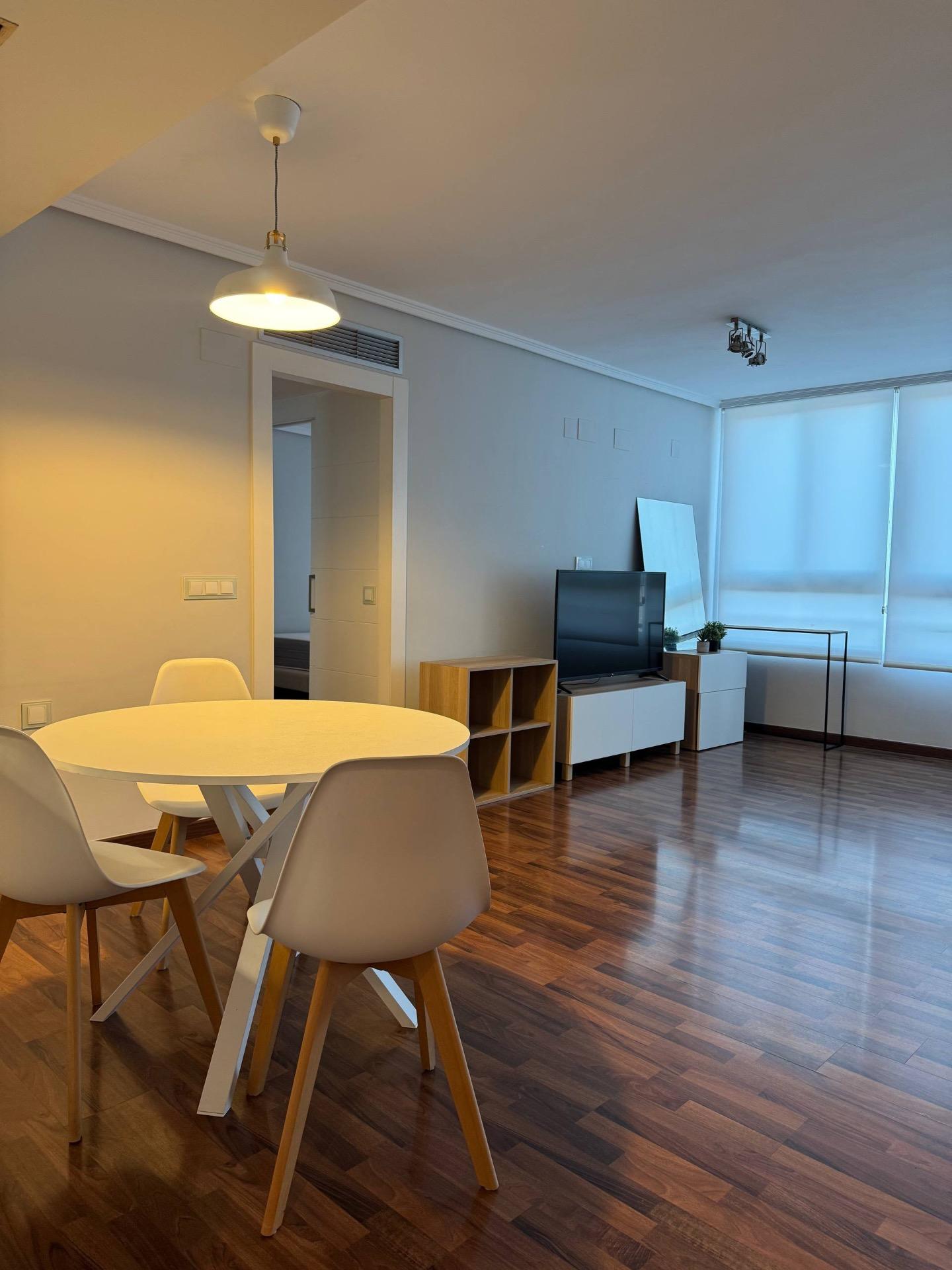 2-Bedroom Apartment in Algiros photo 2 of 8