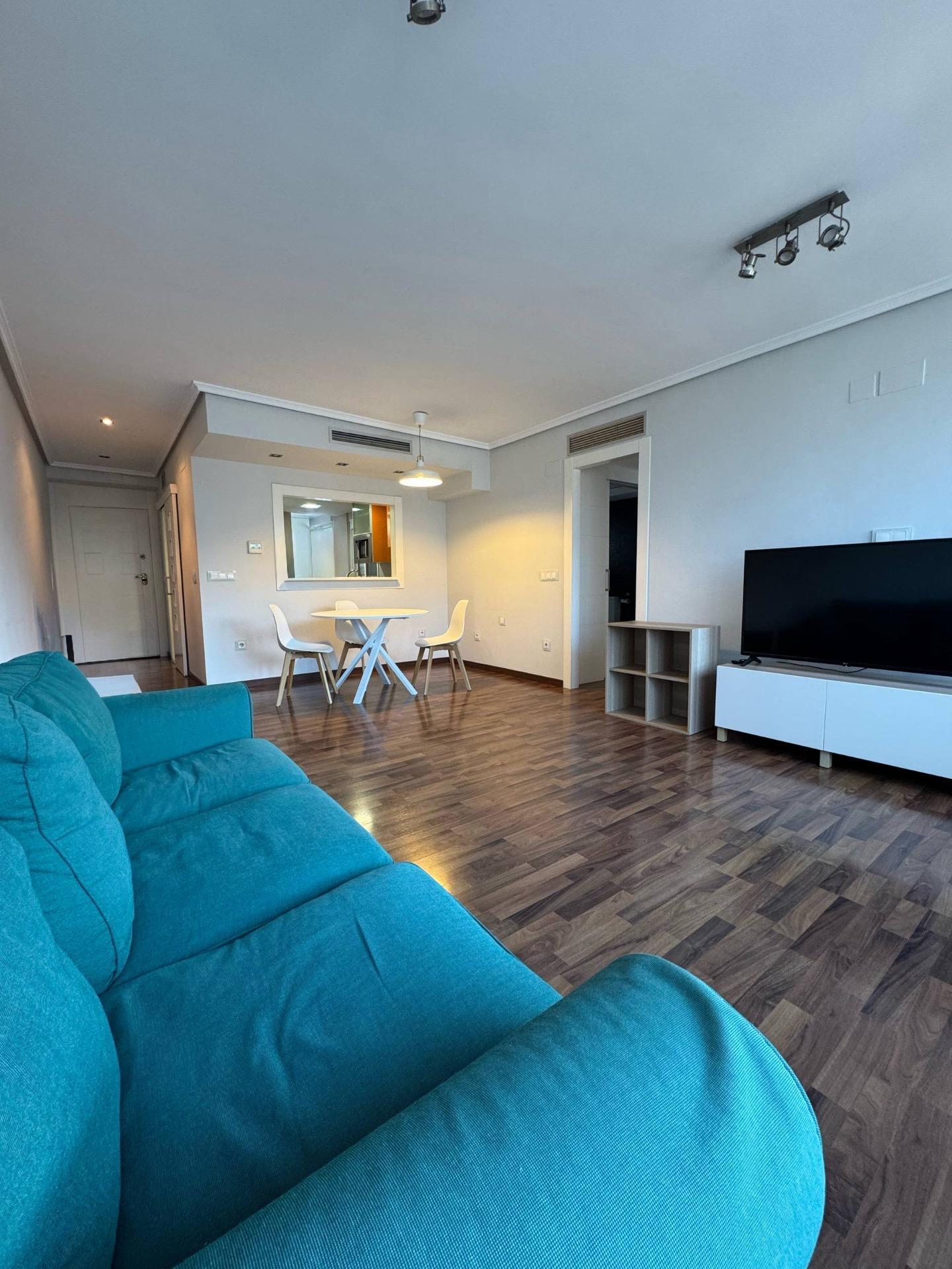 2-Bedroom Apartment in Algiros photo 3 of 8