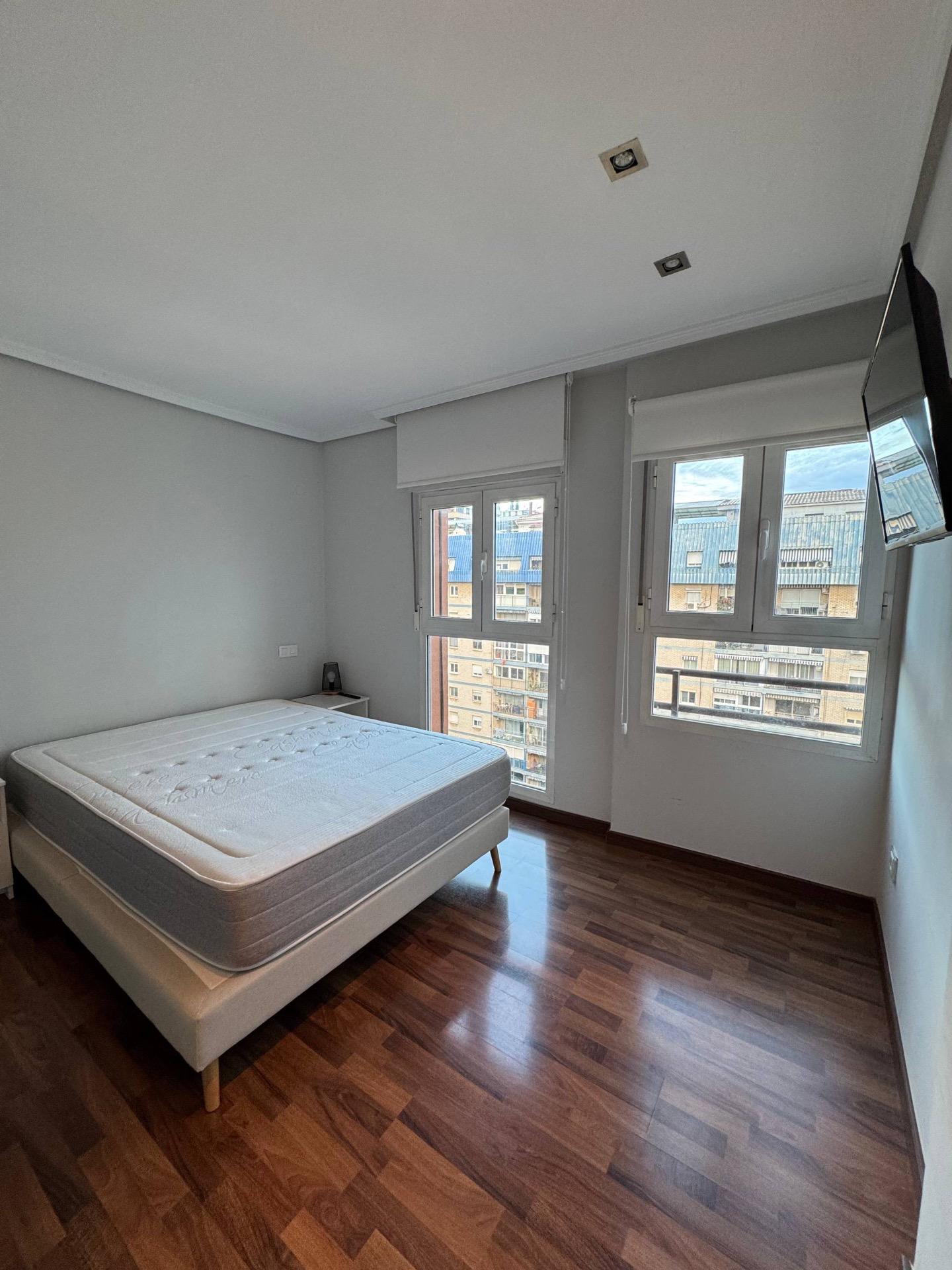 2-Bedroom Apartment in Algiros photo 4 of 8