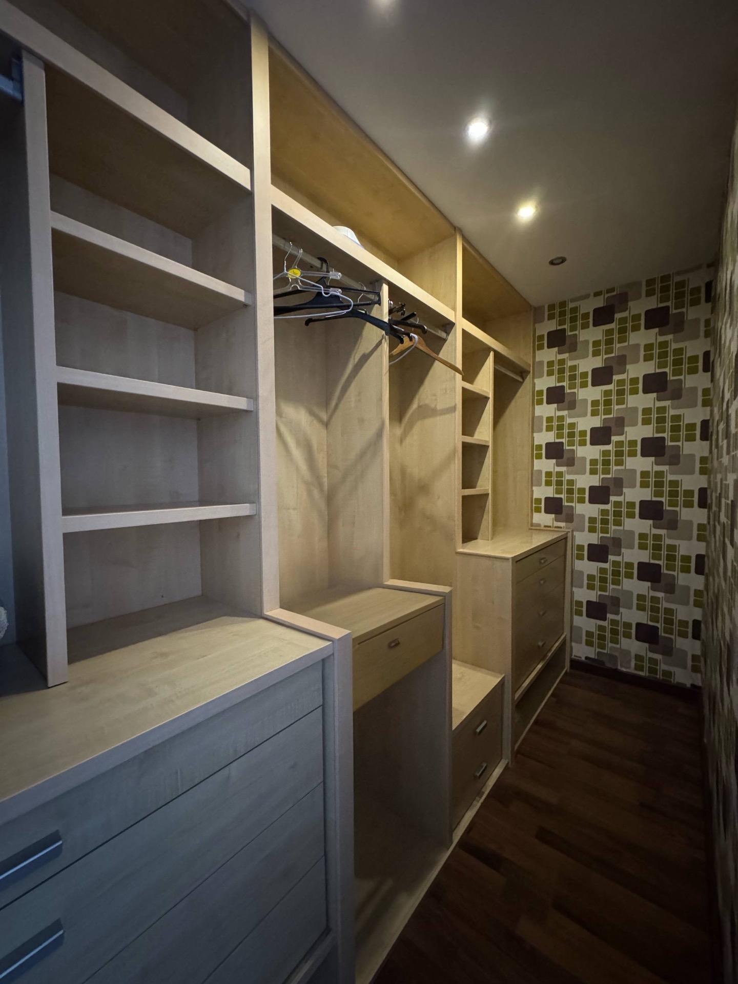 2-Bedroom Apartment in Algiros photo 6 of 8