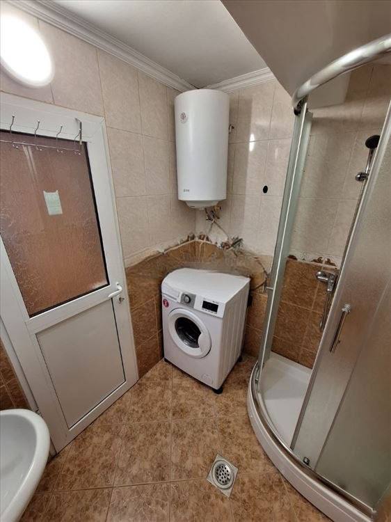 Two-Room Apartment in Banovo Brdo photo 4 of 8