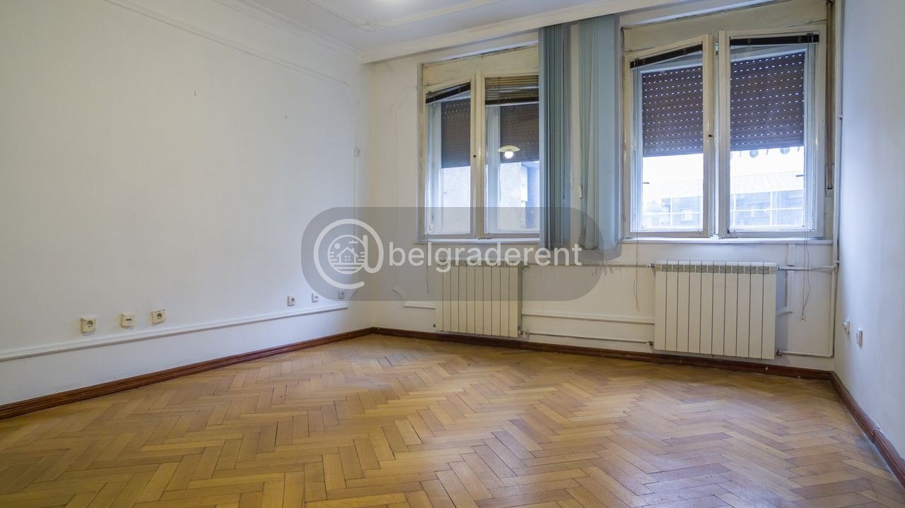 Two-Bedroom Apartment in Stari Grad photo 3 of 8