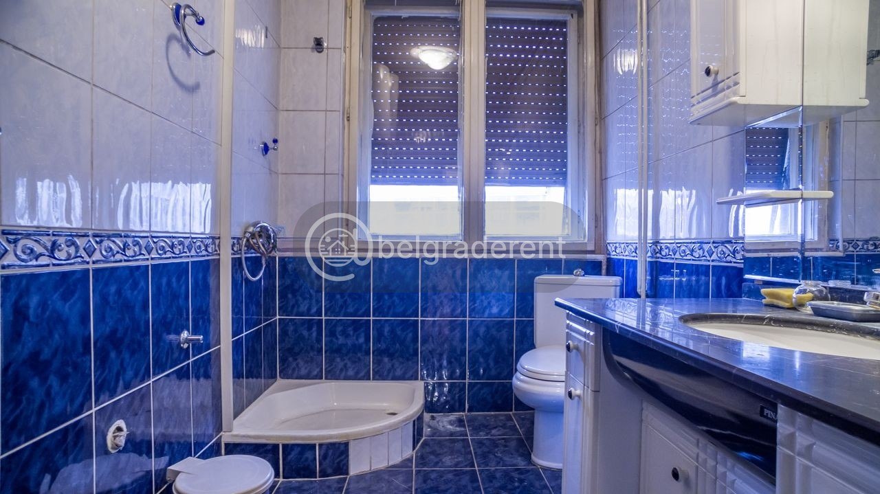 Two-Bedroom Apartment in Stari Grad photo 5 of 8
