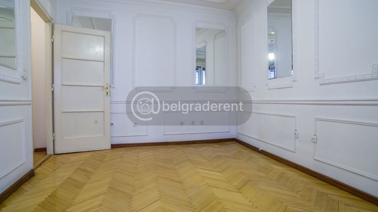 Two-Bedroom Apartment in Stari Grad photo 8 of 8