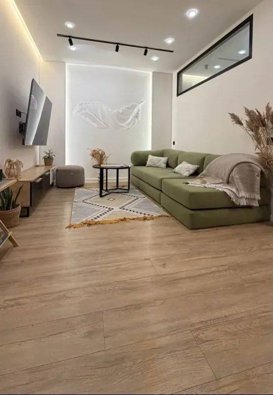 Furnished 3-Room Apartment in Kentron photo 1 of 8