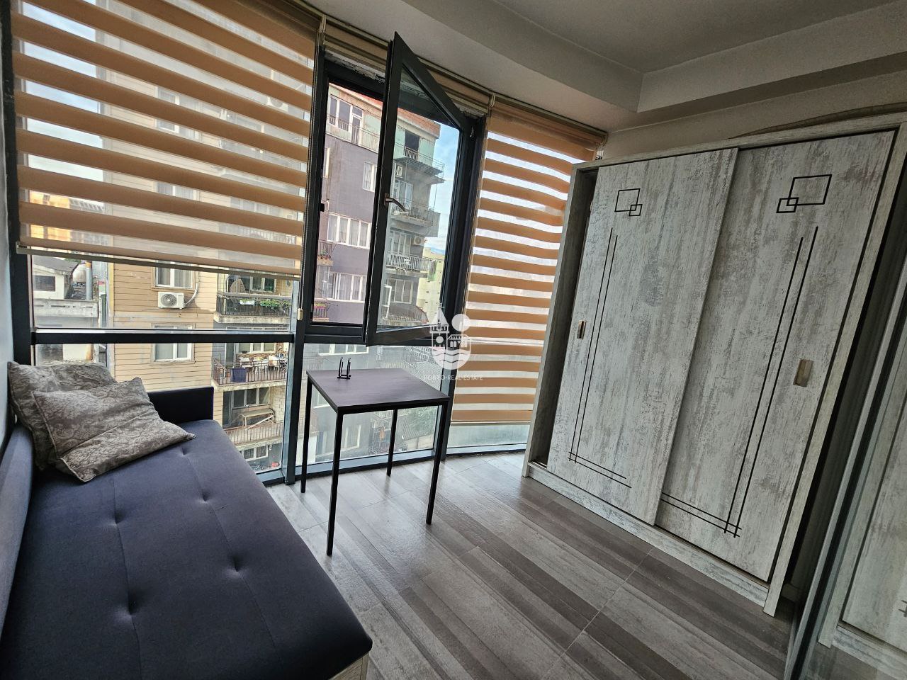 Stylish 2+1 Apartment in Old Batumi photo 5 of 6