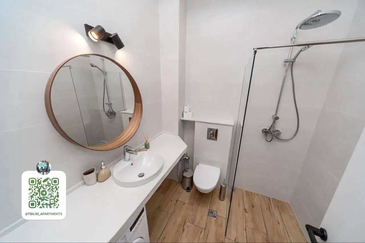 One-Bedroom Apartment in Vake photo 4 of 8