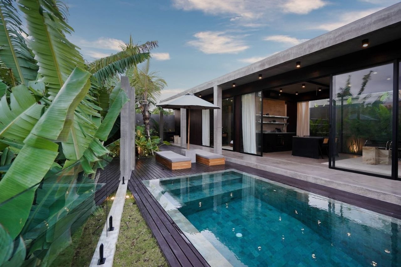 One-Bedroom Villa in Canggu with Jungle View photo 2 of 7