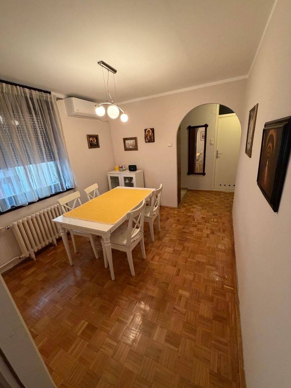 Four-Room Apartment in Novi Beograd photo 4 of 8