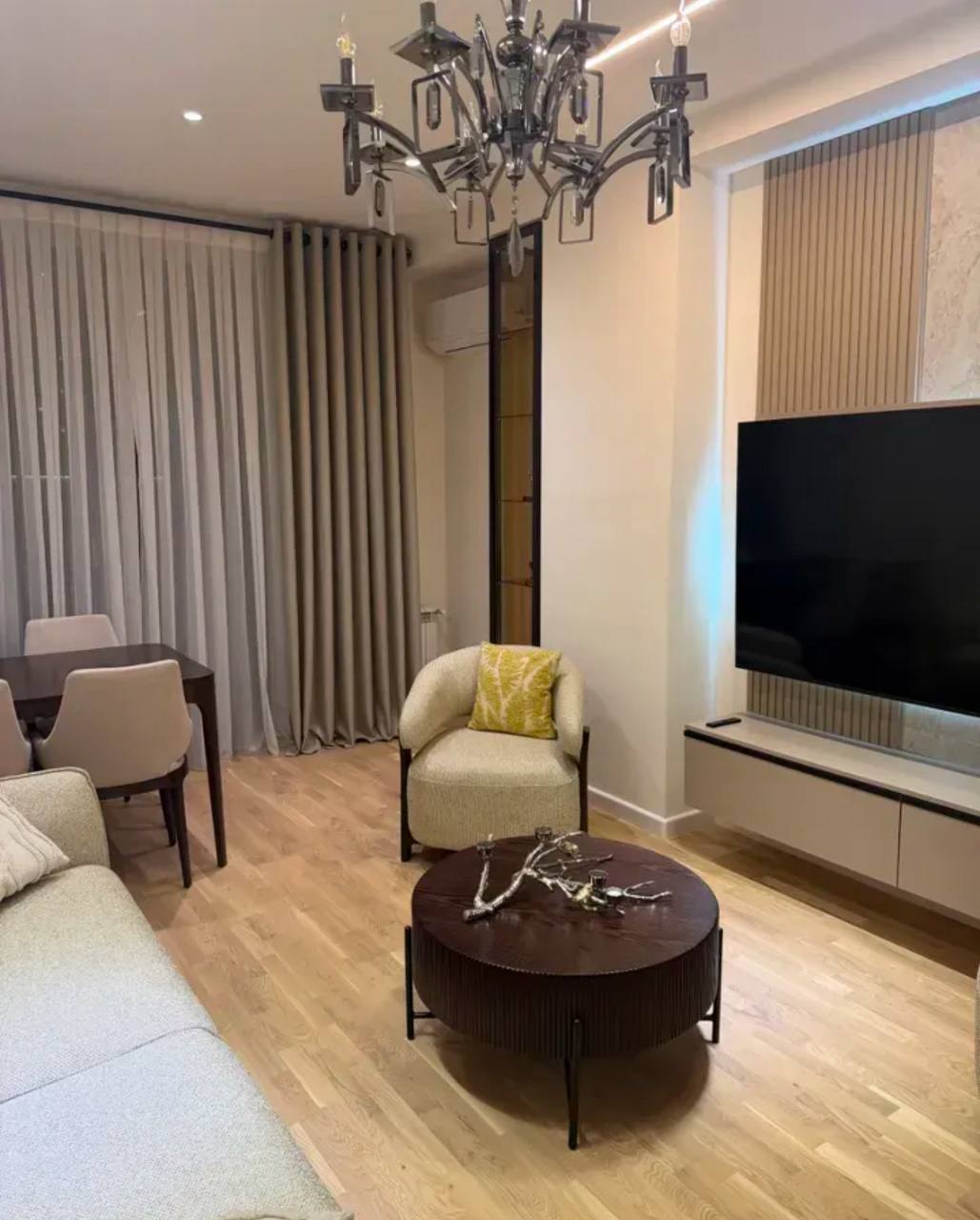 Furnished 2-Bedroom Apartment in Arabkir photo 2 of 8