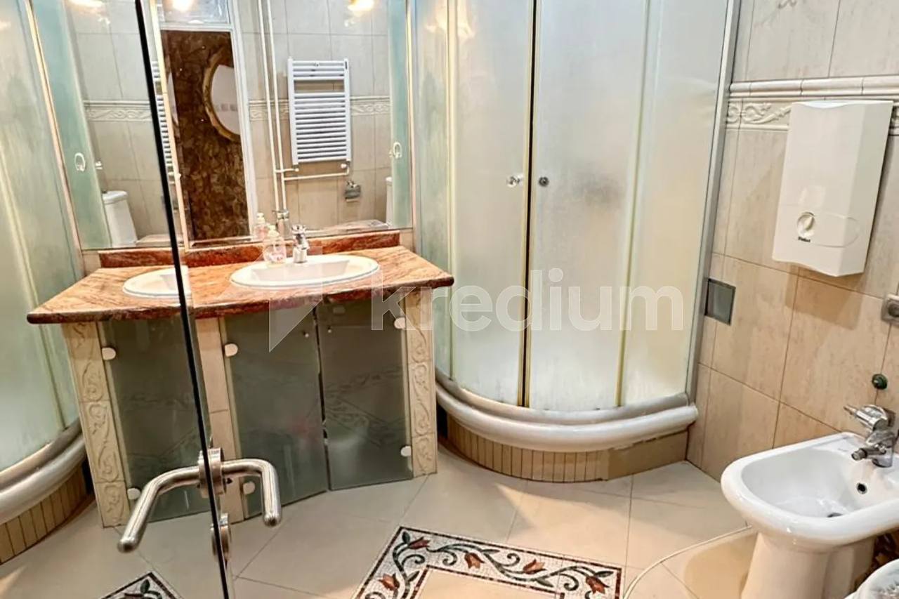 Three-Bedroom Apartment in New Belgrade, Block 62 photo 6 of 7